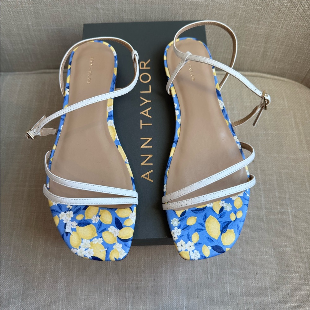 Ann Taylor Blue Lemon Print Sandals